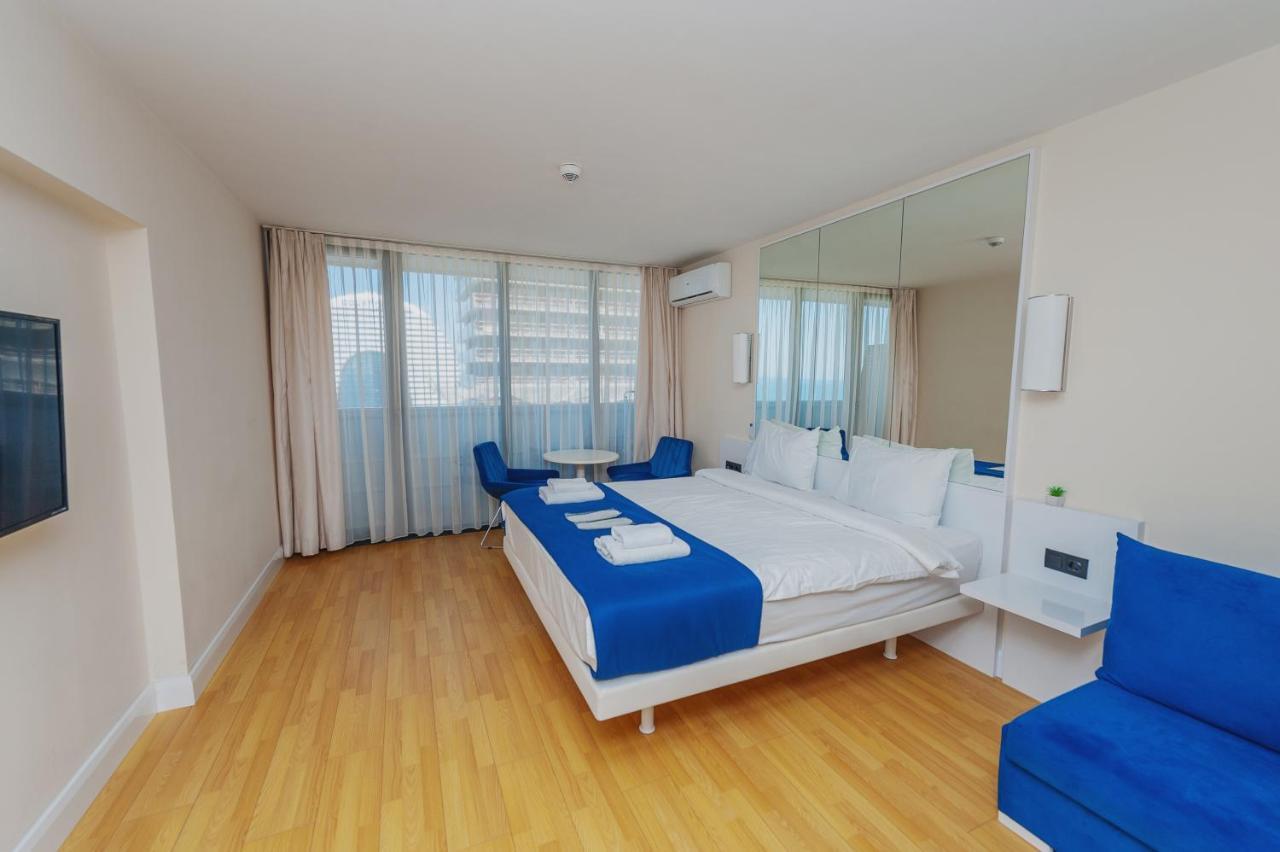 Orbi City Hub Apartments Батуми Экстерьер фото