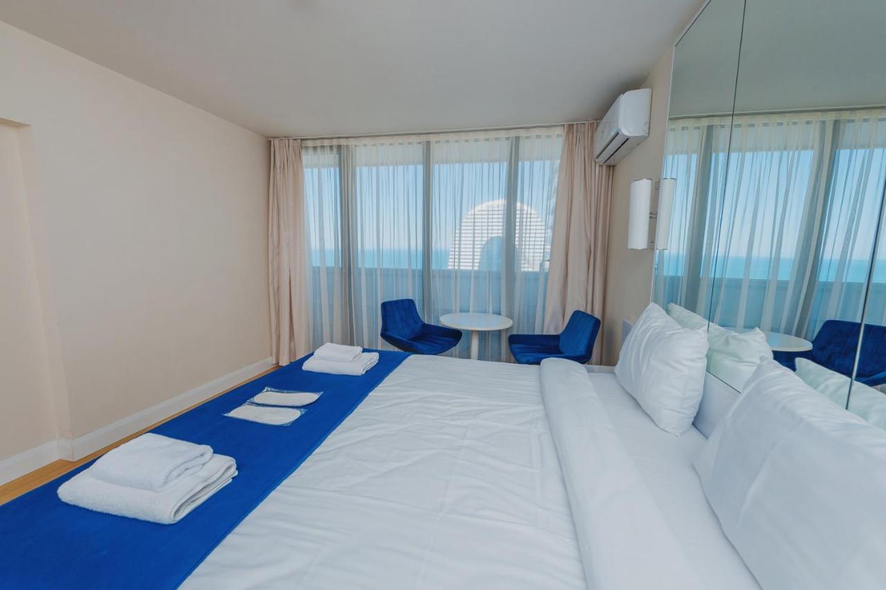 Orbi City Hub Apartments Батуми Экстерьер фото